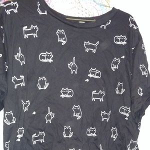 crop top with cats